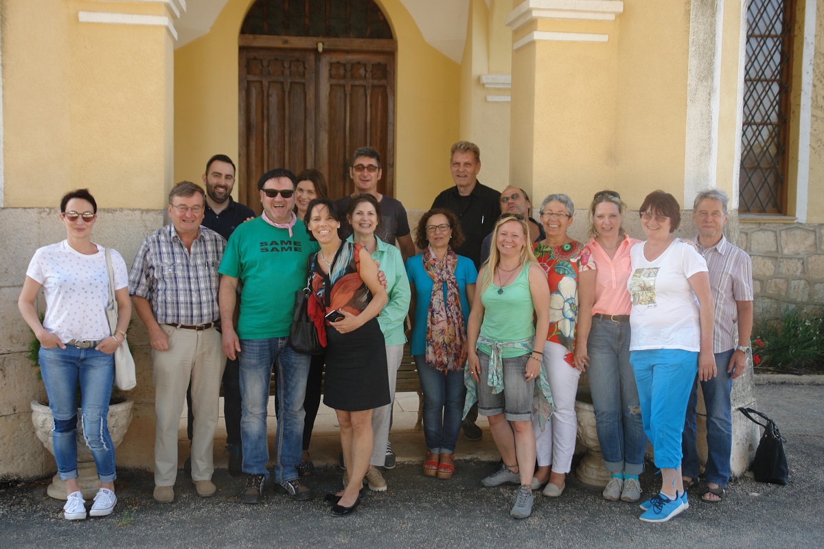 Wein-Musketiere bei Bodegas El Angosto  DOP Valencia